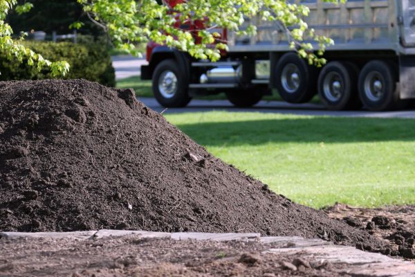 Yard Dirt Delivery in Irvine