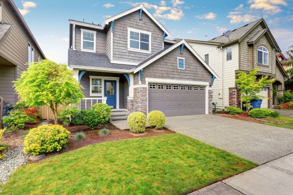 Curb Appeal Landscaping in Irvine