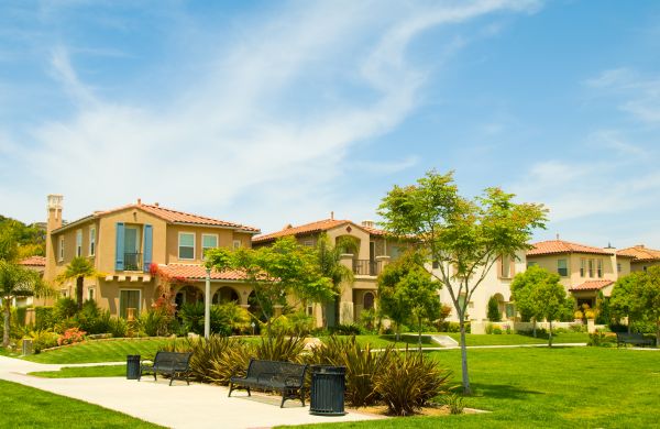 Community Landscaping in Irvine