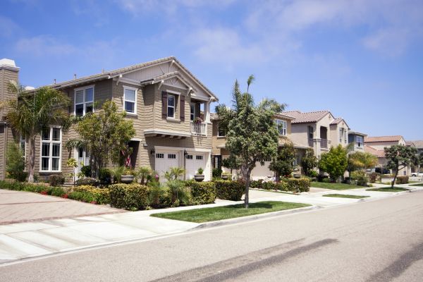 Neighborhood Landscaping in Irvine